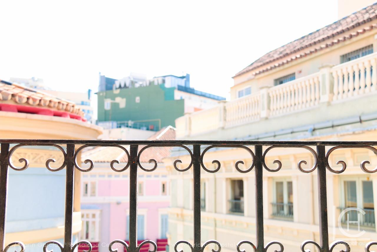 Larios Cool Hostel Malaga Bagian luar foto