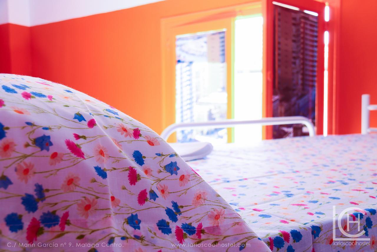 Larios Cool Hostel Malaga Bagian luar foto