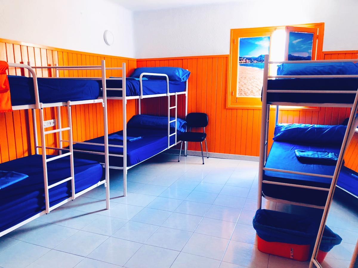 Larios Cool Hostel Malaga Bagian luar foto