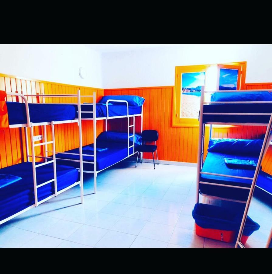 Larios Cool Hostel Malaga Bagian luar foto